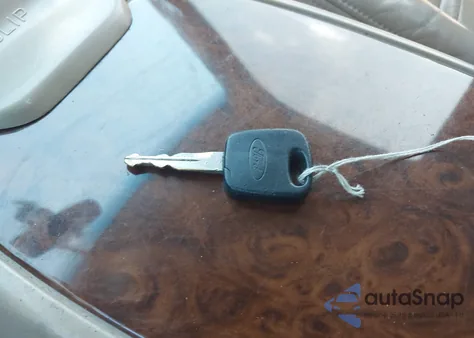 2001 Ford Excursion Limited from USA, damaged, VIN 1FMNU42S71EA08659